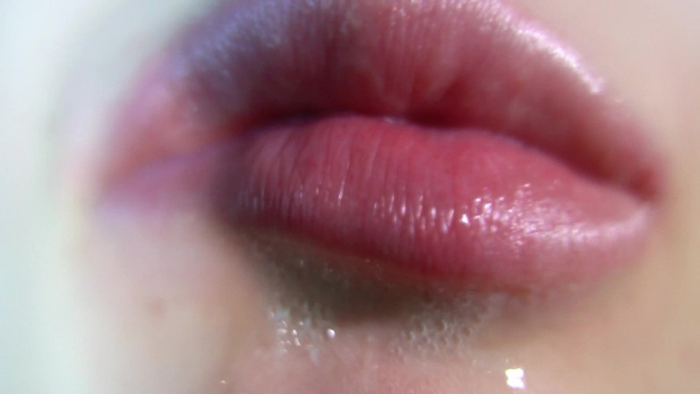 Rarible Diamond: リップス・オーバー・ユー・カスタム