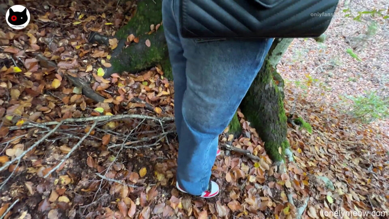 Lonelymeow: The Mountain Walk and Fuck