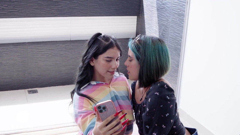 MinGalilea: Min Galilea cầu hôn Kylie Eilish để trở nên nổi tiếng...
