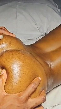 Aggressiva 18 tua vecchia figa punizione