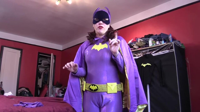 Evangelines Fetish: Batgirls squeeze honění