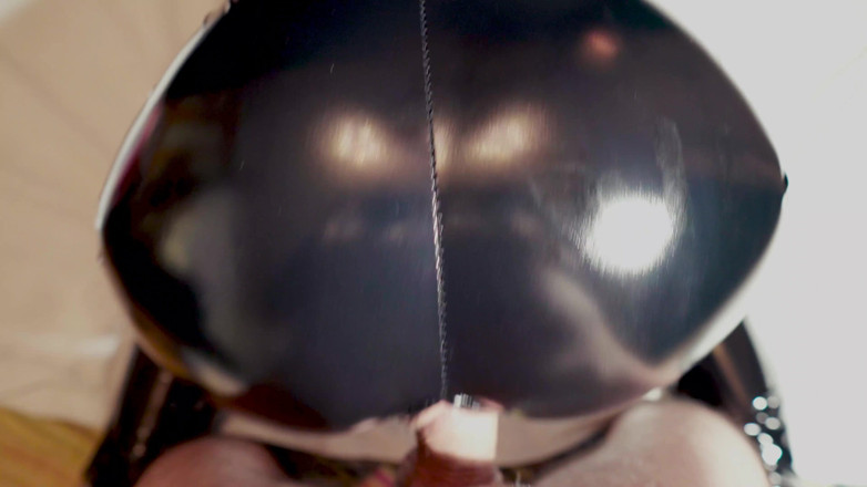 Jay_kate: MILF amatur berambut merah dalam gaya doggy lateks dikongkek dengan...