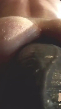 他是屁股的毁灭者