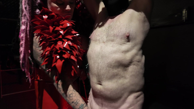 Domina Dark: Daging untuk Domina Darks Pleasure