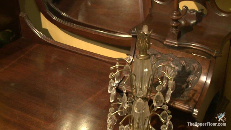 The Upper Floor by Kink: Servisní relace: Úklid 102