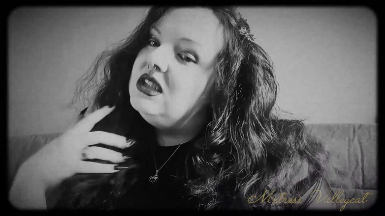 Mxtress Valleycat: Gothic Goon