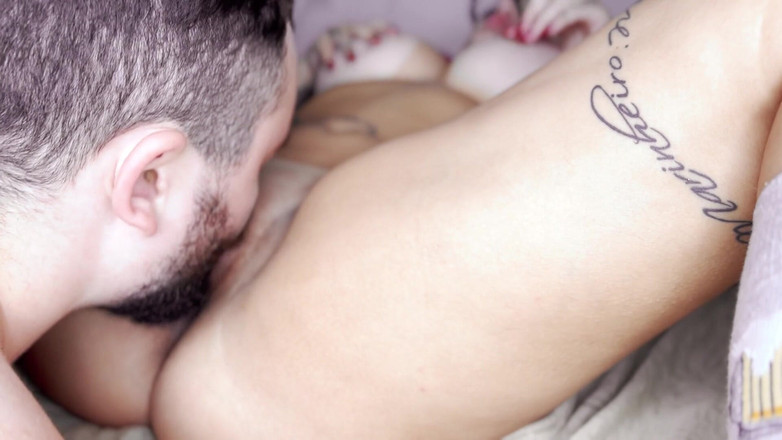 Guilherme Ortiz: Ensinando você a chupar uma buceta da maneira certa!