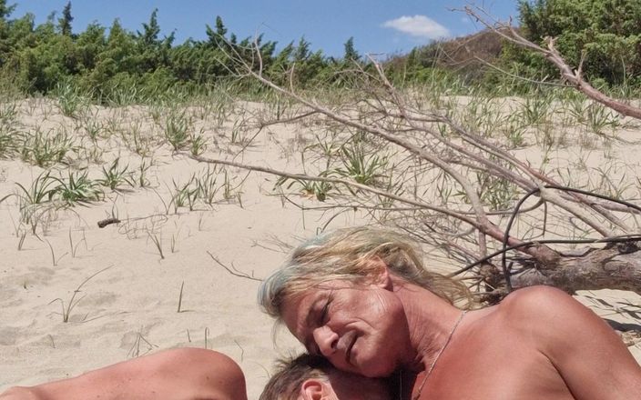 Gigi and David: Nudyści beach stripchat sex show Gigindave Shemale Girlfriend Public Encounter...