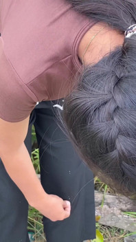กลืนน้ําเงี่ยนในที่สาธารณะ