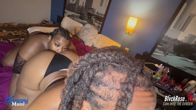 Blvck Rose TV: Dua awek montel tekak vs satu besar Tsunami Mami &amp; Ms...