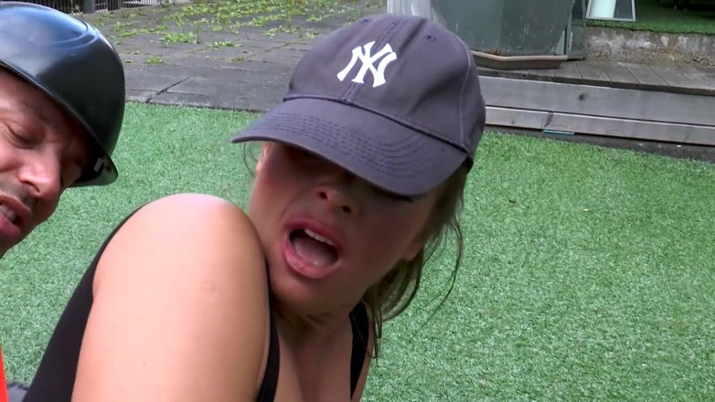 Deutschland porn: Seksi Suzy için büyük anal ceza