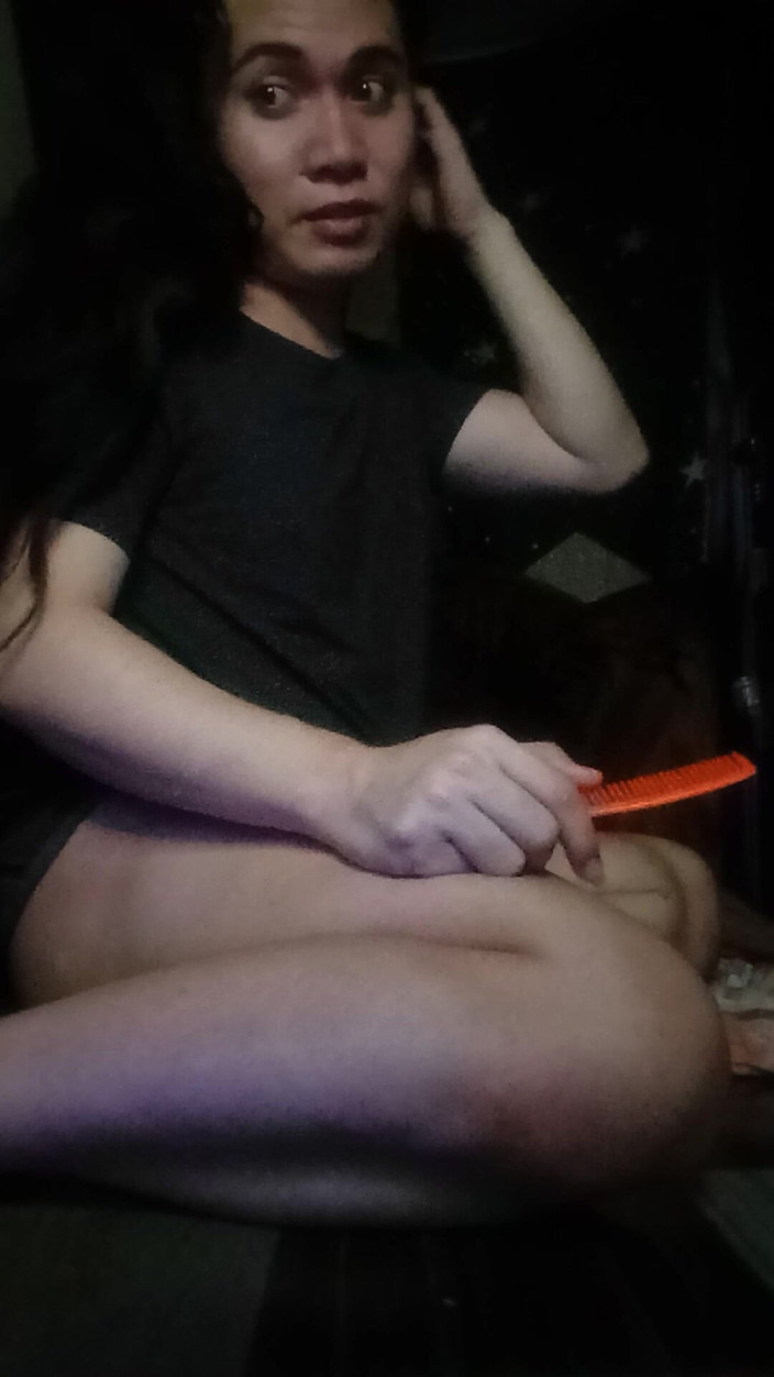 Reynaldo6: トランスのソロファンタジー、激しいからかいは本物のパパにぴったりだ