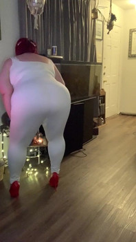 The Smokey Beauty in Red Heels