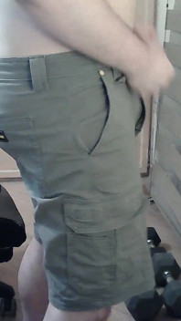 Hot Stud Goes Commando During Leg Day
