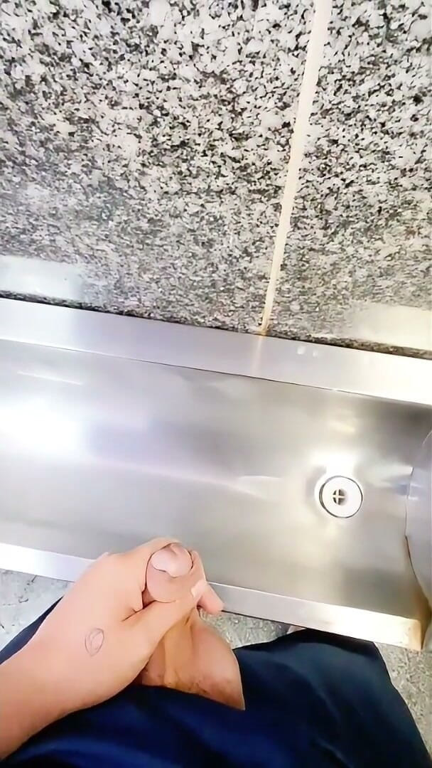 Marcosninfo: I Showed My Butt to See if Married Men Liked...