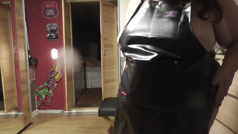 tammara big: Noul meu șorț de cauciuc