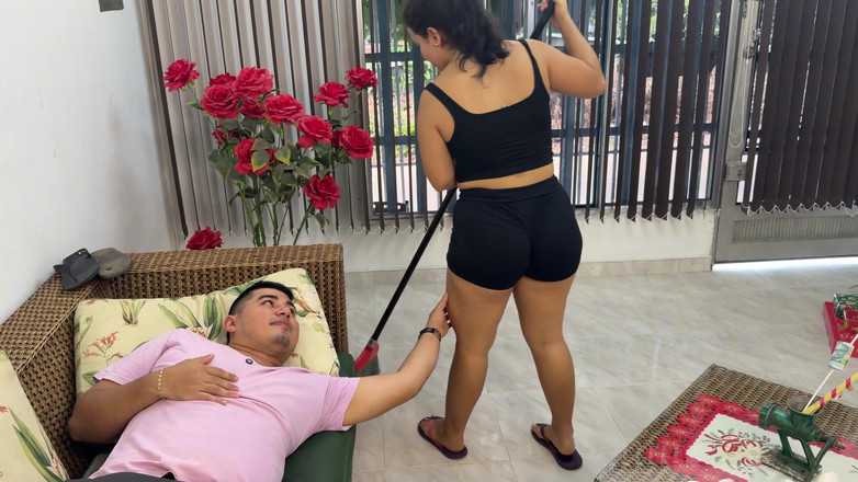 MaRaSexx: Я изменял жене с большой попой (не мог устоять перед горничной)