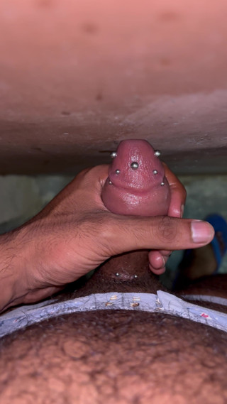 ISHNAV: Masturbation mit meinem schönen gepiercten und geschnittenen schwanz