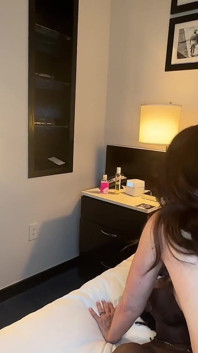 Milfcandy : Suzanne Holly vs Mrblvckrose