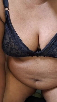 La vidéo la plus incroyable de la MILF asiatique à forte poitrine