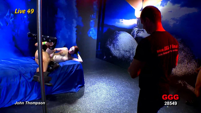 GGG John Thompson Studio: Ggg John Thompson představuje mladou, velmi nadrženou blondýnku