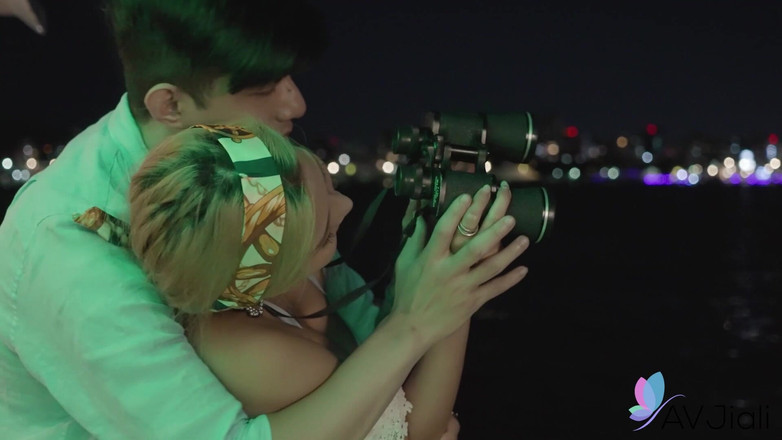 AV Jiali: Stacy und freunde verbringen den tag auf einem Boot spielen...