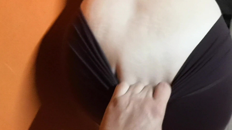 Bouncy Tits Action: Prendi il mio culo nel modo più duro