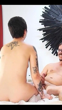 Anal Dildo Sürüşü ve El İşi Aşk Sanatı