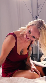 Kenali Hotwife Carter Sebelum Gangbang Pertamanya