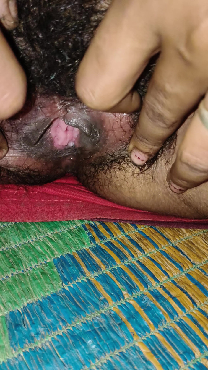 Pompi Majumdar: Bhabhi nóng bỏng gợi cảm