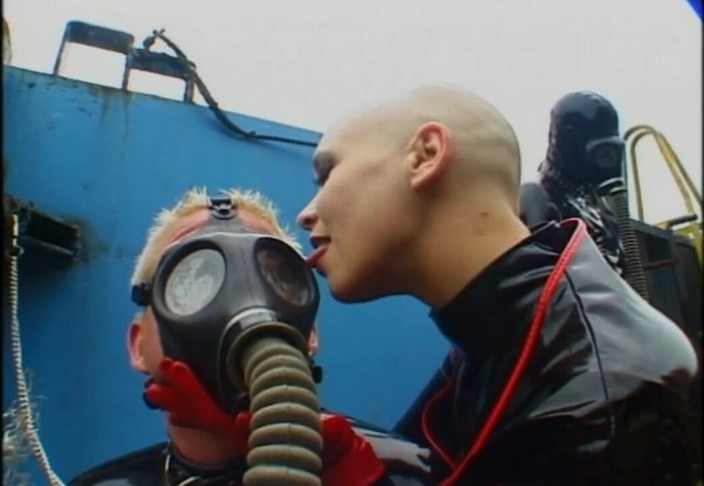 Absolute BDSM films - The original: Dominujący człowiek maski przeciwgazowej