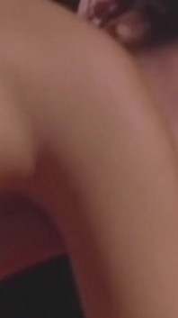 Sexo apaixonado com beleza morena peituda