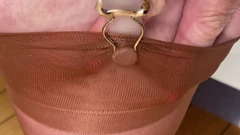 ミセス成熟した足は、1950年以前のヴィンテージRHTナイロンの本物のペアをあなたにすべて見せています