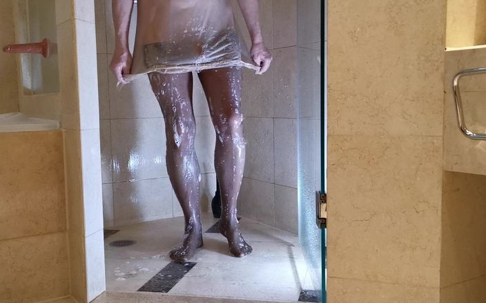 Sissy Cummy Lingerie: नायलॉन बहिन रंडी Michelle वेकअप प्रशिक्षण बीजिंग होटल में शो के लिए