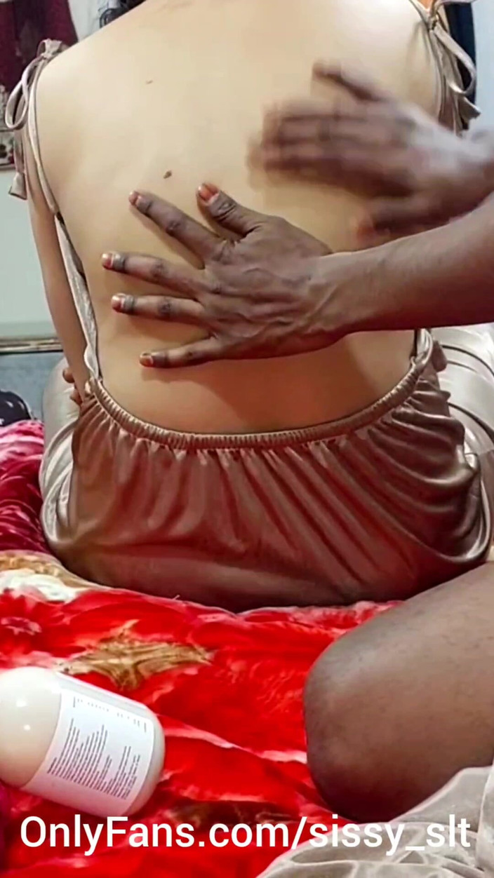 TheaDesiHotwife: Servírování paní