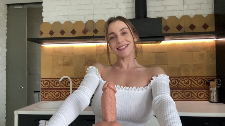 Josephine Jackson: 华丽的熟女教你如何做手工工作