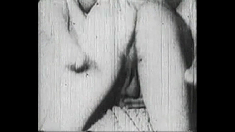 Vintage Megastore Full hd: Довольная своим оргазмом