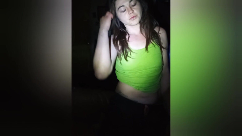 Freakshowsuckerr: Втомлена тінка знімає напругу
