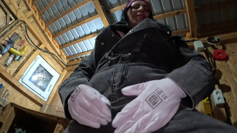 MilfyCalla: MILFディープスロート&amp;マスターベーション・ティーズ - キャメルトゥ、ティッツ&amp;イムプレイ