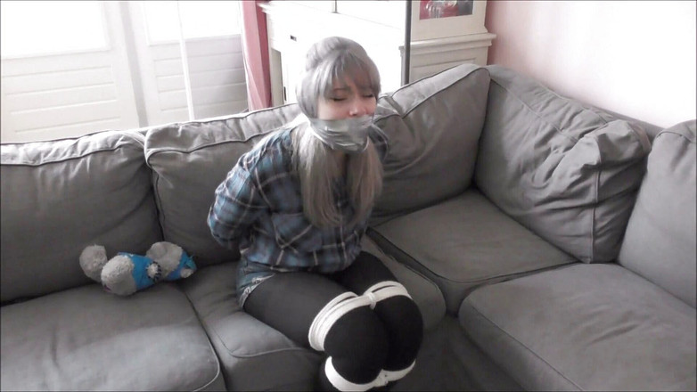 Restricting Ropes: Luna grey - pengasuh ngentot dan disumpal