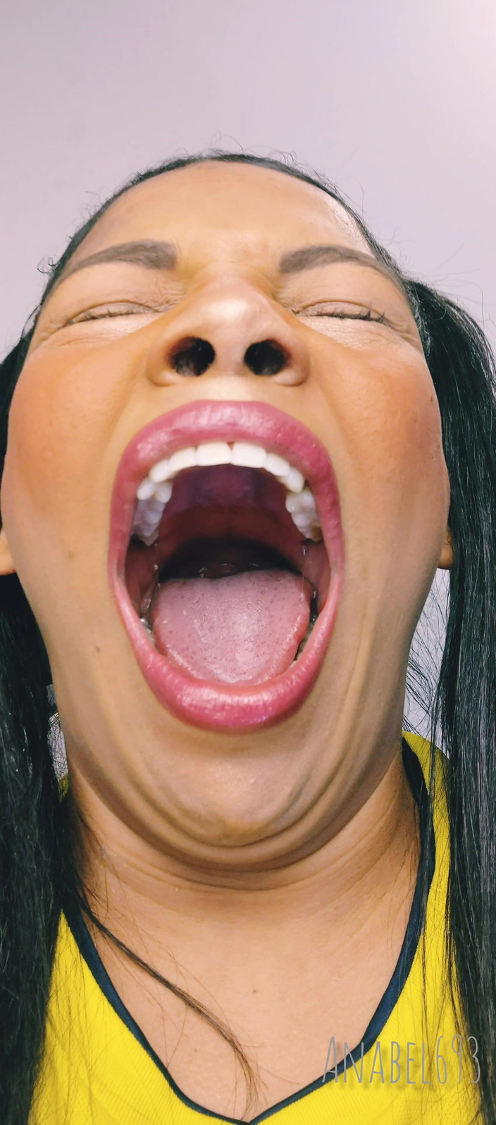 anabel693: Bosteando con mi enorme boca