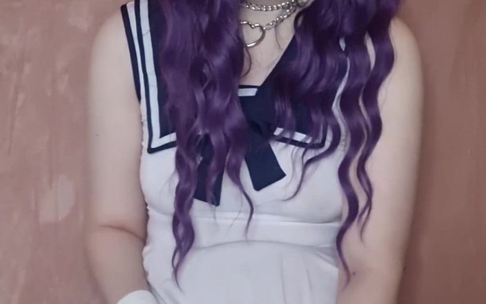 kyu_misa: Gatinha gosta de brincar com seu consolo pérola