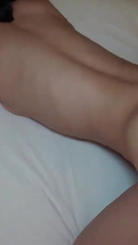 Outdoor Fantasy - die beliebte Café-Gastgeberin geht das risiko ein, kleine kurvige schönheit genießt ein wildes rohes creampie-abenteuer