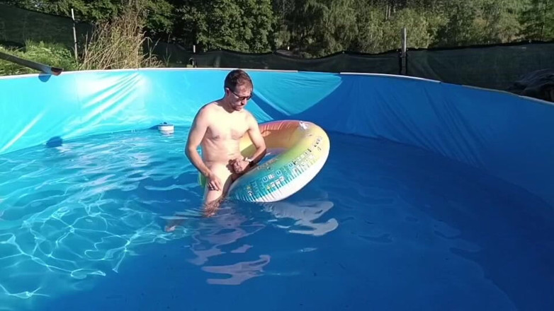 kickerscooter: Wet Summer Ride. Handjob in the Pool