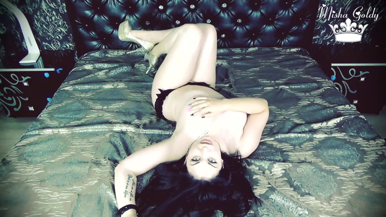 Goddess Misha Goldy: 딸딸이 따먹기
