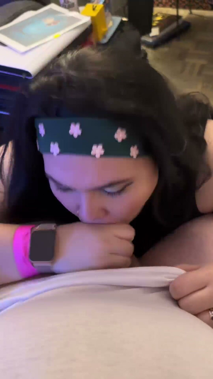 MyPrejacBoyfriend: Hayley Gives Jeff a Blowjob! Happy Halloween!