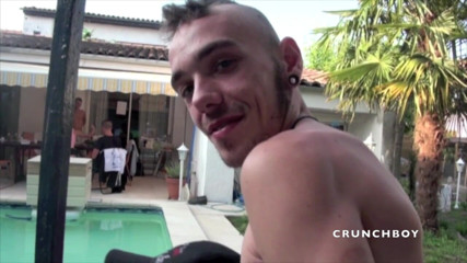 Crunch Boy: Picwik follada por sorpresa por su sexy amigo heterosexual