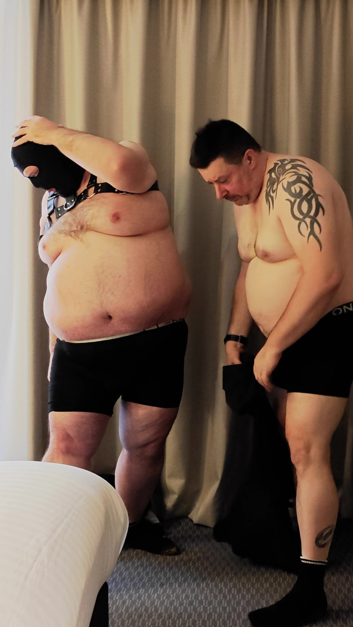 uktattooedchub74: เปลื้องผ้ากันและกัน ตอนที่ห้า