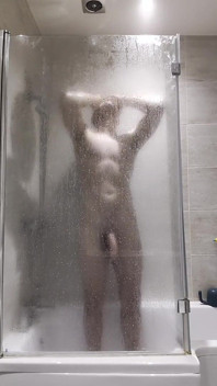 Zobacz mnie pod prysznicem