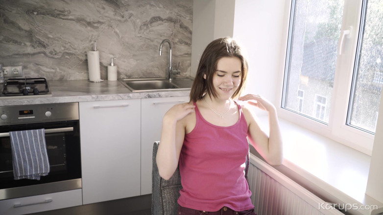 Karups Solo: Mette Gets Wet